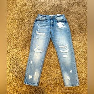 New with tags Women’s KanCan jeans!!